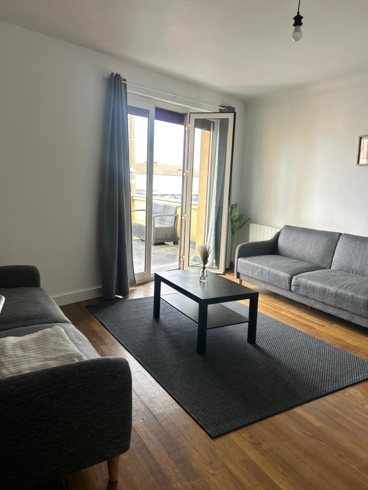 Le Toit Des Volcans - 8 Couchages - Terrasse Privee Et Wifi *