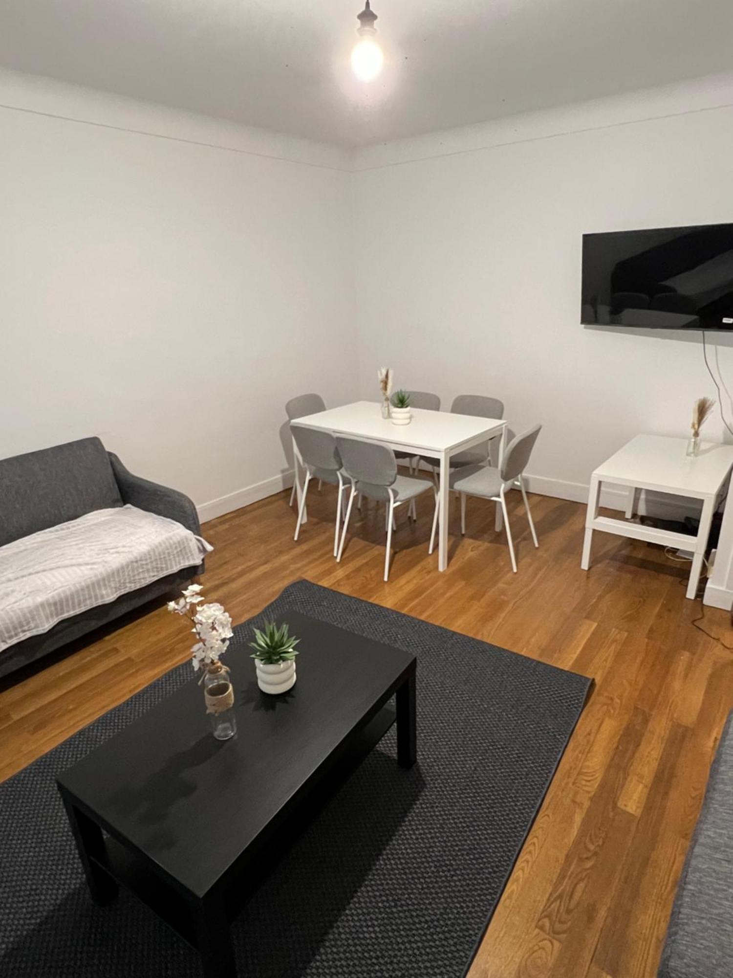 Le Toit Des Volcans - 8 Couchages - Terrasse Privee Et Wifi Apartment Clermont-Ferrand